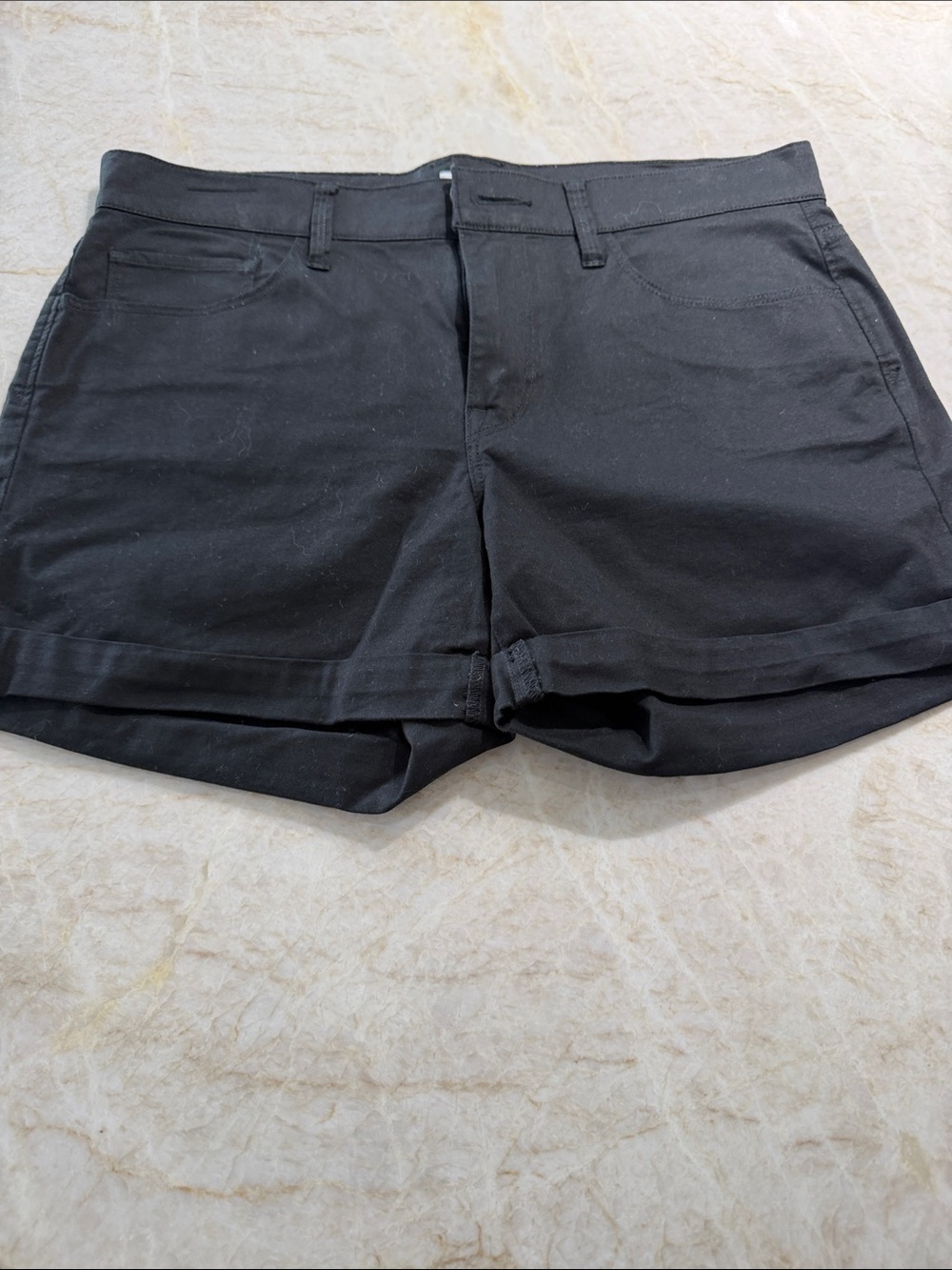 Vince Women's Black Mid-Rise Bermuda Shorts